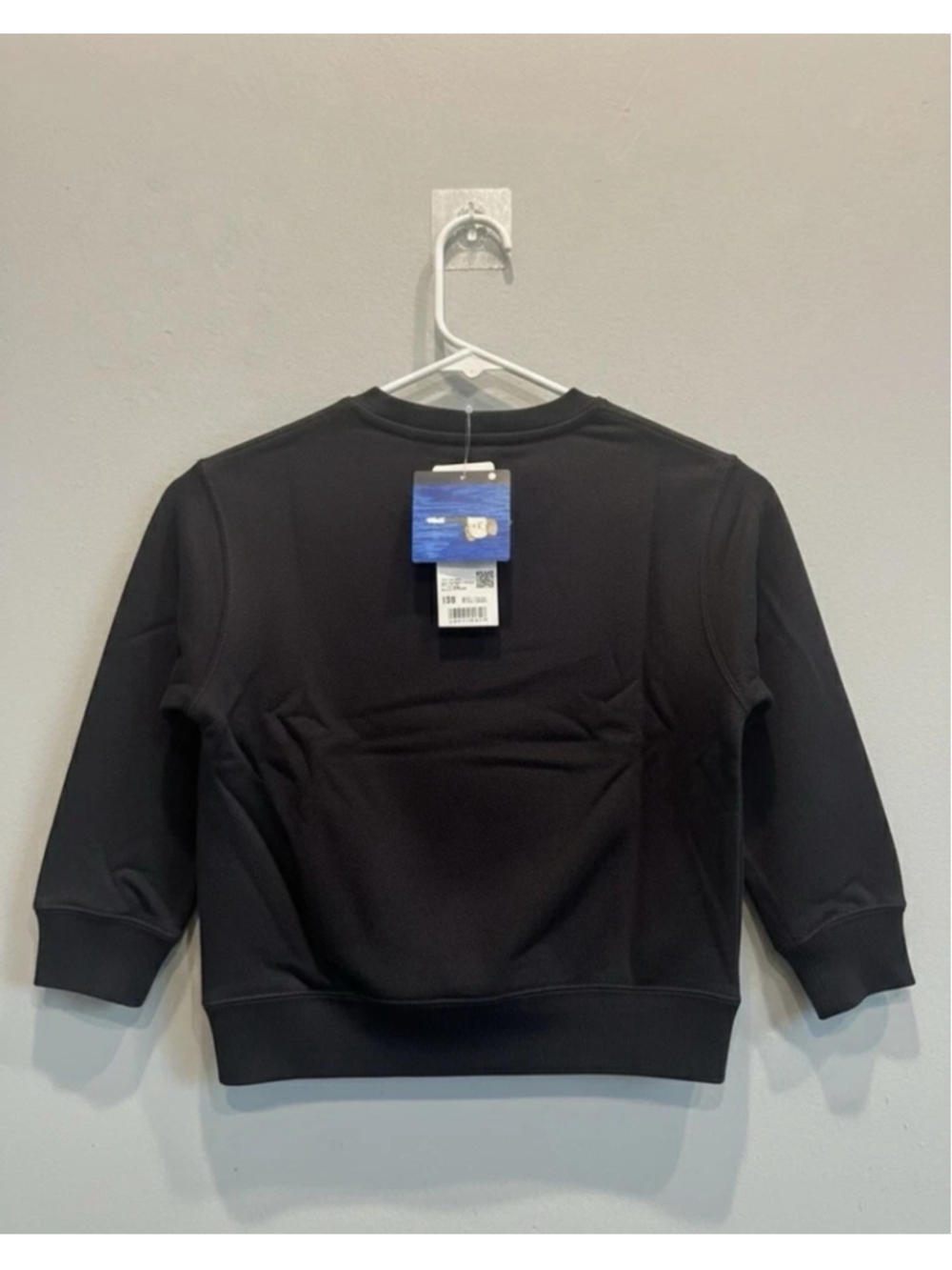 Black Sweater Kids x Uniqlo collab Japan T-shirt Top - Picture 2 of 2